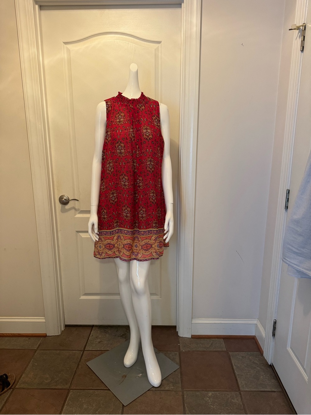 Speechless Red Printed Sleeveless Shift Dress with Border Hem